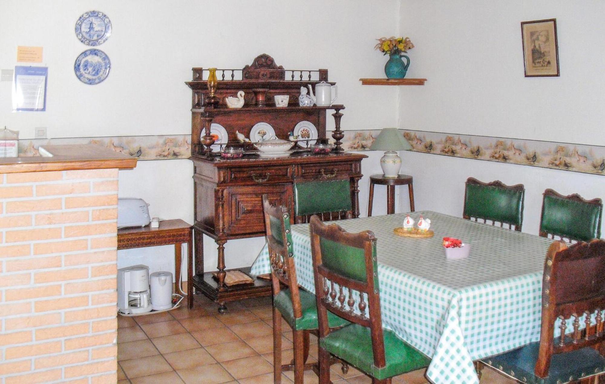 3 Bedroom Beautiful Home In Hames Boucres 外观 照片